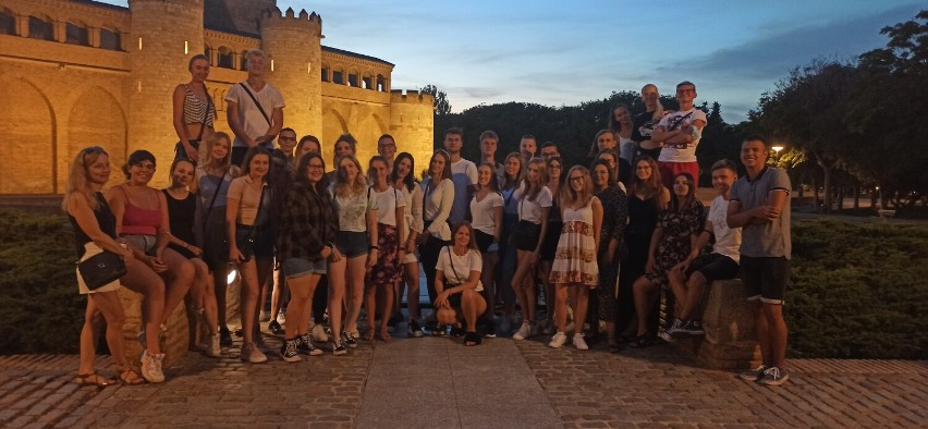 Uczniowie Zespołu Szkól Ponadpodstawowych nr 1 w Krotoszynie poznali piękno Hiszpanii