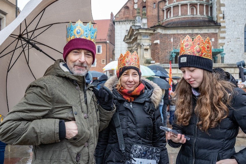 Przez Kraków przeszedł Orszak Trzech Króli. W uroczystościach uczestniczyły tłumy mieszkańców ZDJĘCIA