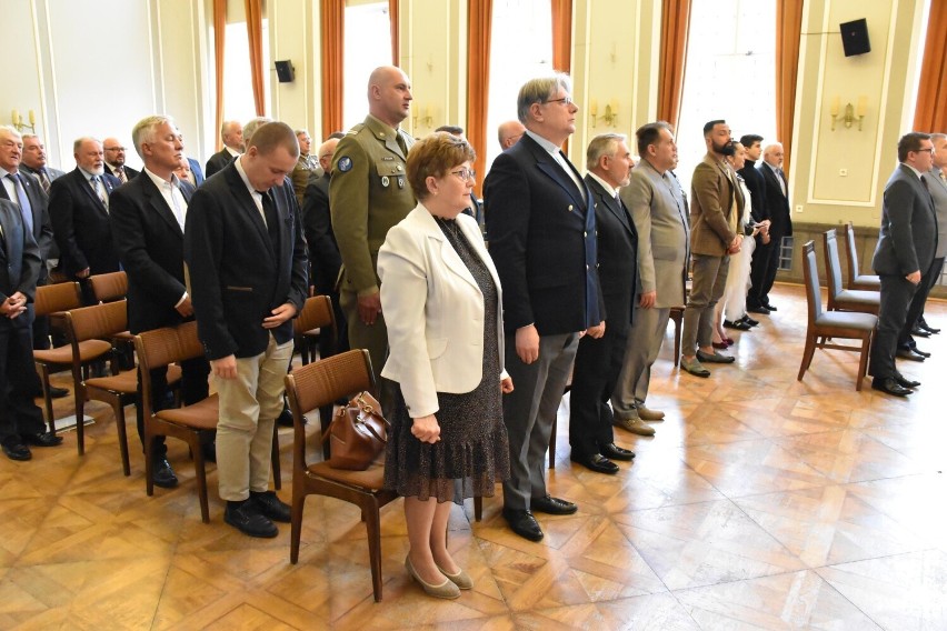 Zasłużeni mieszkańcy naszego regionu odebrali medale i...