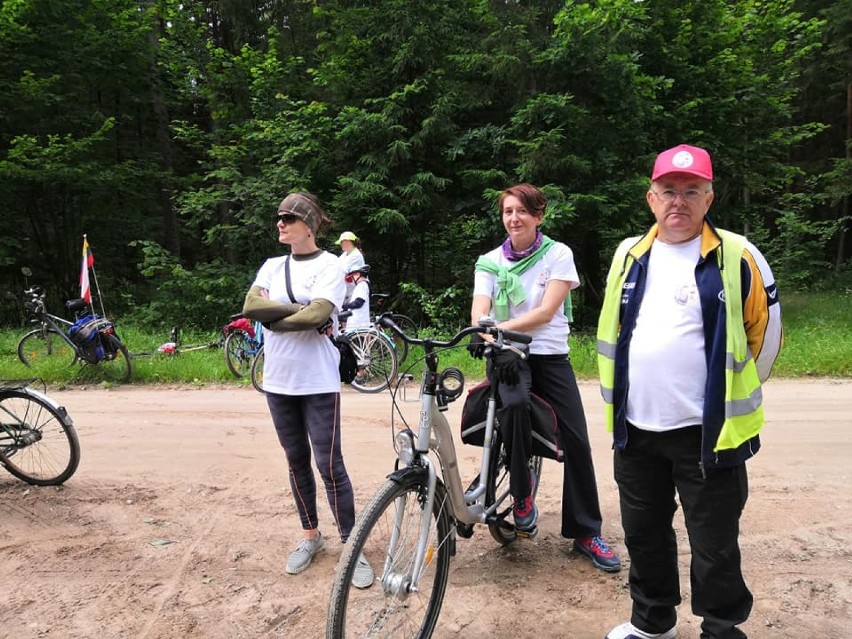 Rajd rowerowy szlakiem Obławy Augustowskiej w Gibach. Trwają obchody 75. rocznicy zbrodni [Zdjęcia]