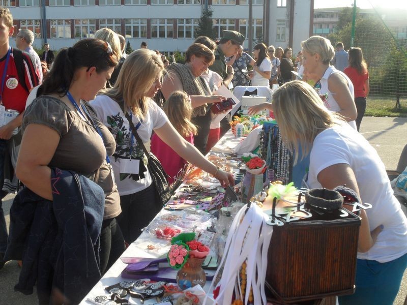 Jaworzno: Festyn z oddechem w tle. Jaworznianie znowu nie zawiedli. Pzyszli aby pomóc Arturkowi