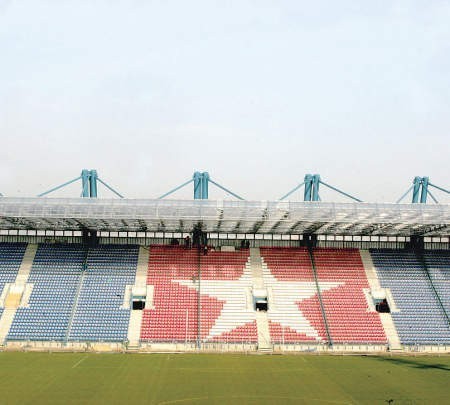 Stadion Wisły wzbudza duże emocje i to nie tylko te związane z piłką nożną..


  FOT. JACEK KOZIOŁ.