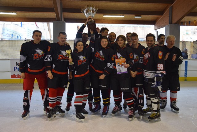 IV Turniej Amatorski Hokeja na Lodzie w Kaliszu. Zwyciężyły Orły Oleśnica
