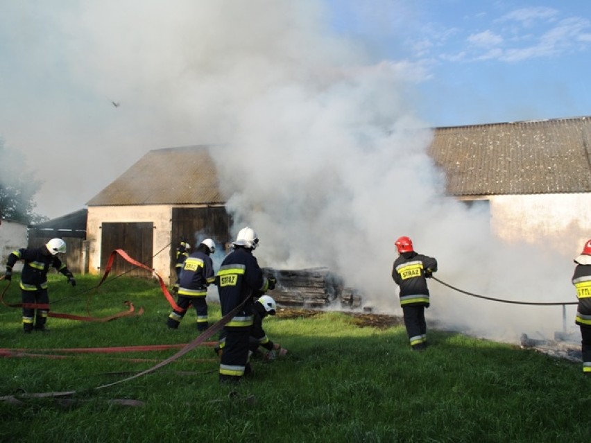 Pożar stodoły w miejscowości Jaroszyn Kolonia