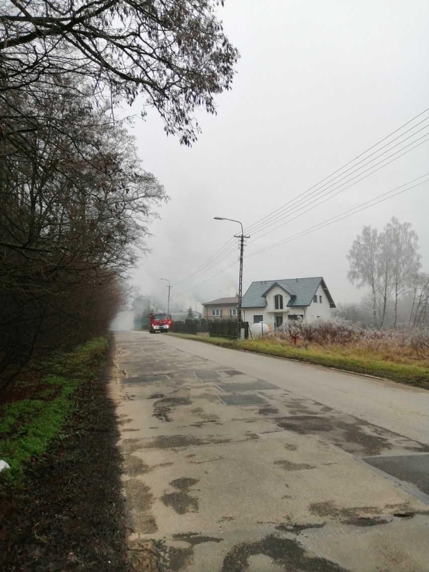 Pożar domu przy ul. Jodłowej w Zduńskiej Woli