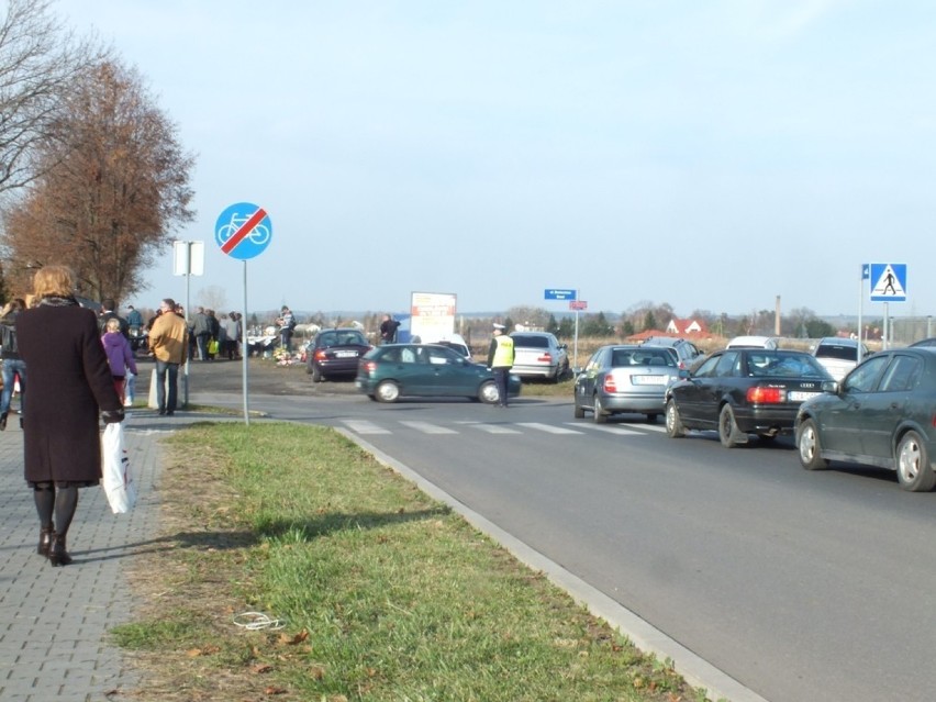 Zamość. Utrudnienia w ruchu na Wszystkich Świętych. Zobacz...