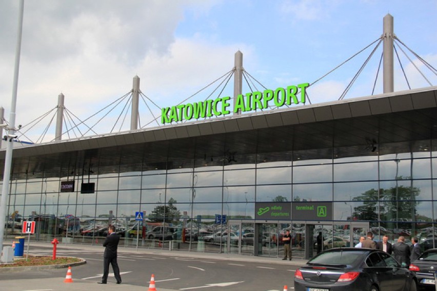 Nowy terminal i pomoc nawigacyjna w Pyrzowicach