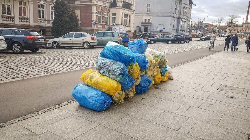 W styczniu 2023 zmieniają się zasady segregacji części odpadów w Lesznie