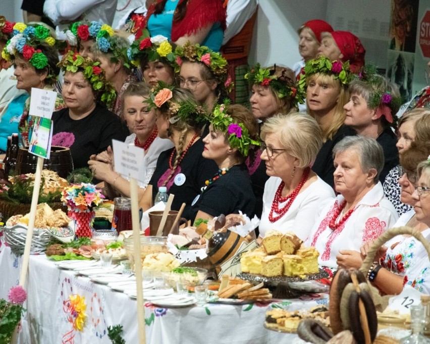 Jubileuszowy Turniej Kół Gospodyń Wiejskich i Miejskich w Tomaszowie [ZDJĘCIA,FILM, WYNIKI]