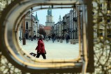 Rok pandemii w Lublinie i trzecia fala koronawirusa. Zdjęcia sprzed roku i teraz. Widać różnicę? [7.04]