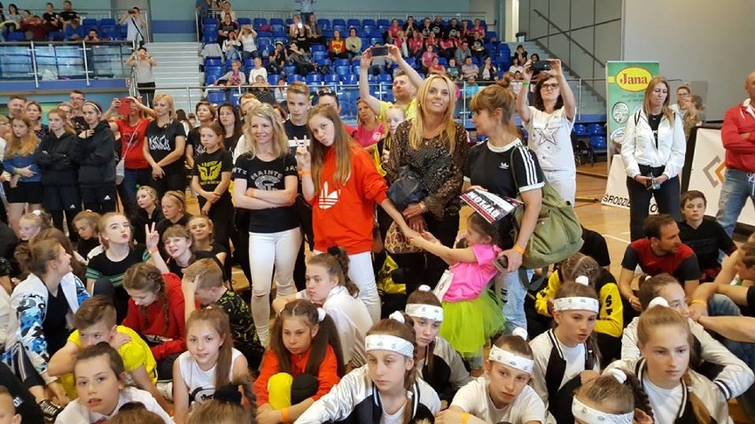 Młodzi tancerze z Żagania i Żar aż 16 razy na podium na turnieju w Środzie [ZDJĘCIA]