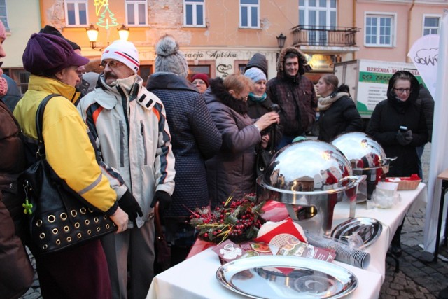 Chełm. Kiermasz bożonarodzeniowy i Wigilia Wszystkich Chełmian.