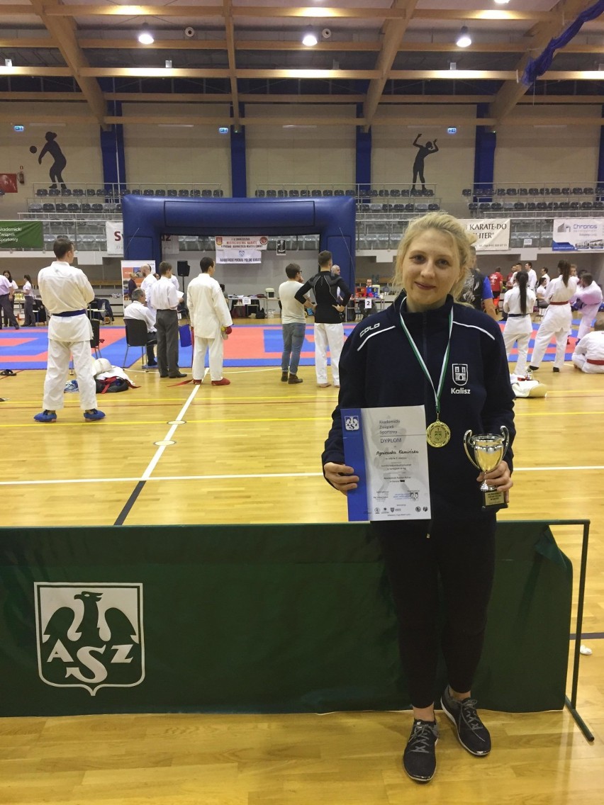 Trzy medale Akademickiego Pucharu Polski w karate zdobyły zawodniczki Tornado Kalisz