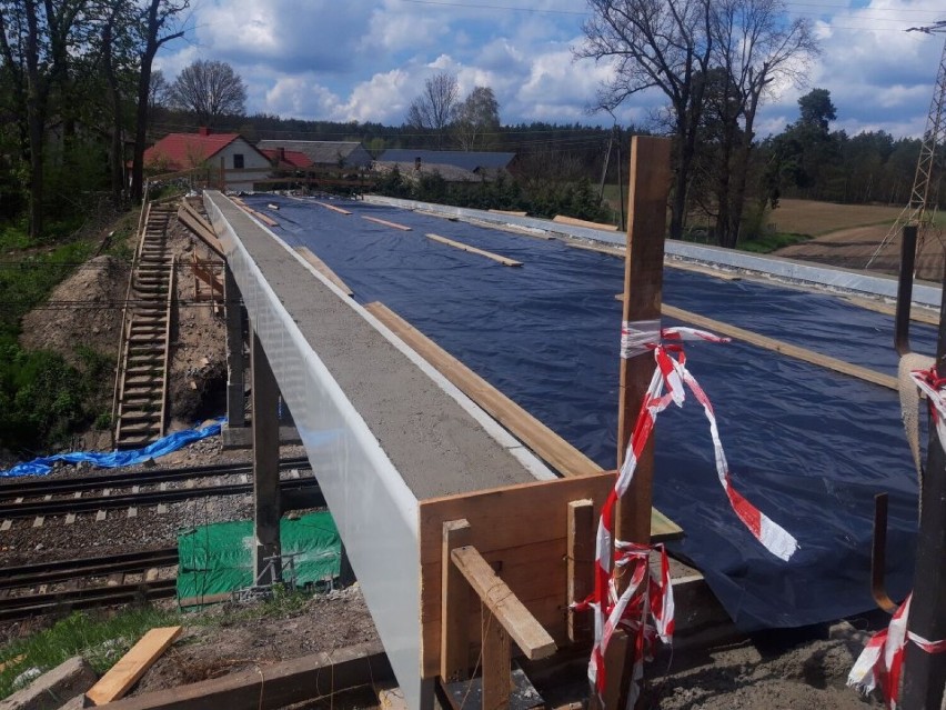 Remont wiaduktu w gminie Kiełczygłów idzie zgodnie z planem FOTO