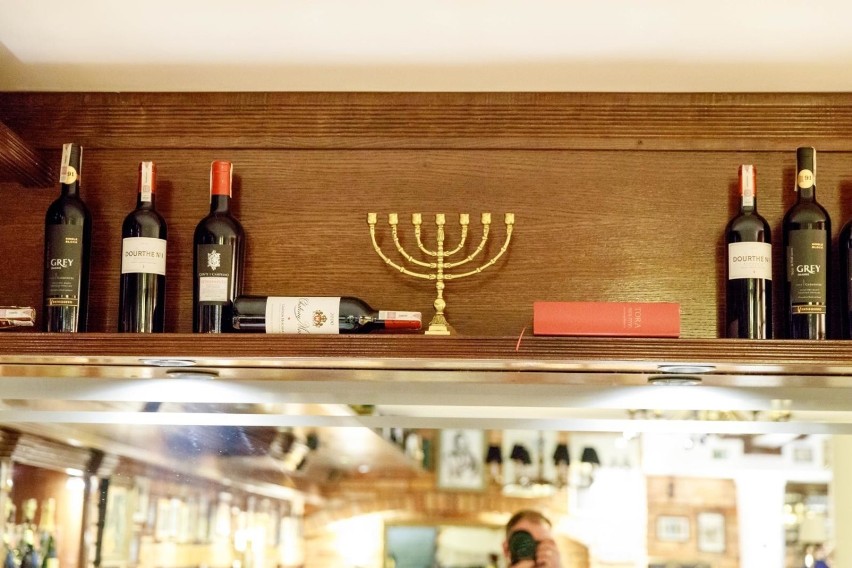 Mazel Tov, czyli na zdrowie! Nowa restauracja z kuchnią żydowską w Białymstoku (zdjęcia)