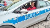 Podopieczni Fundacji im. Brata Alberta z Chorzeszowa odwiedzili policję w Łasku ZDJĘCIA