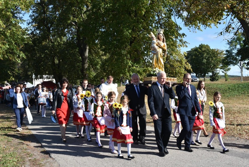 Gmina Gniew. Dożynki w tym roku odbyły się w Piasecznie [ZDJĘCIA]