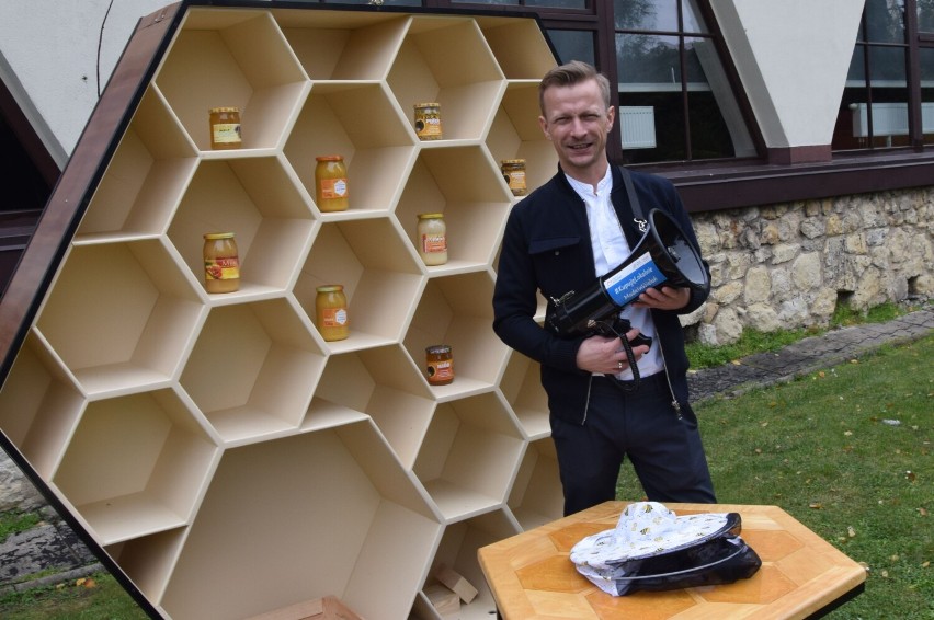 Karol Tomczyk, autor projektu "Pszczoły i miód Made in...