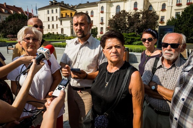 Bydgoskie środowiska patriotyczne zwołały w czwartek (29 sierpnia) konferencję prasową w obronie radnego Krystiana Frelichowskiego.