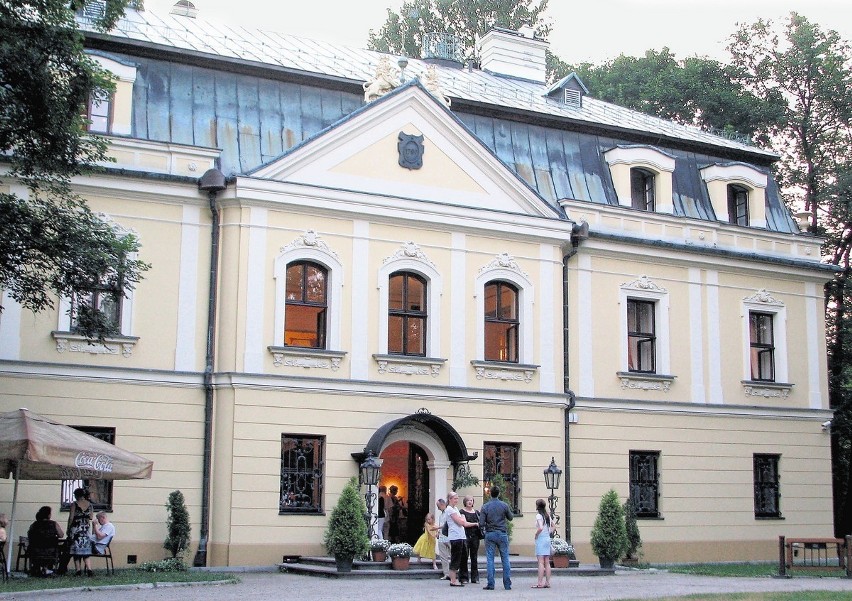 Pałac w Rybnej przeszedł ostatnio kapitalny remont