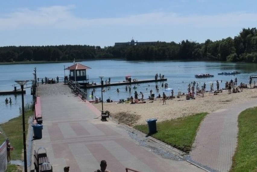 Plaża nad Jeziorem Rychnowskim to wakacyjne centrum...