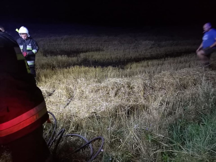 Pożar rżyska w Zimnych Zdrojach. Mieszkańcom udało się opanować sytuację