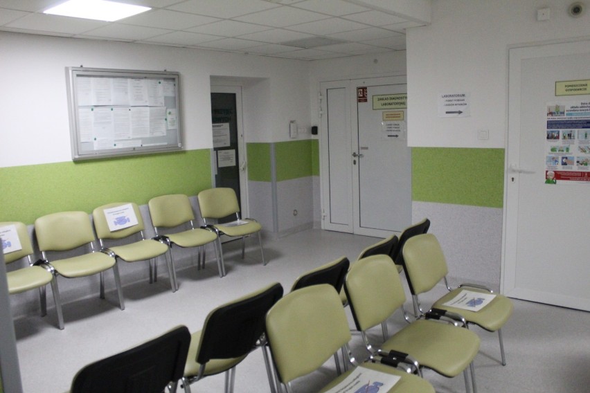 Seniorzy z powiatu powyżej 70. roku życia wciąż mogą zapisać się na szczepienia w Pleszewskim Centrum Medycznym