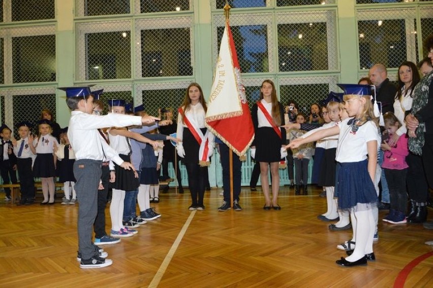 Pasowanie pierwszoklasistów w Szkole Podstawowej nr 2 w Skierniewicach [ZDJĘCIA]