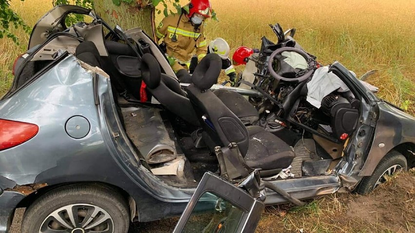 Wypadek w Studzieńcu w gminie Rogoźno. Jedna osoba trafiła do szpitala