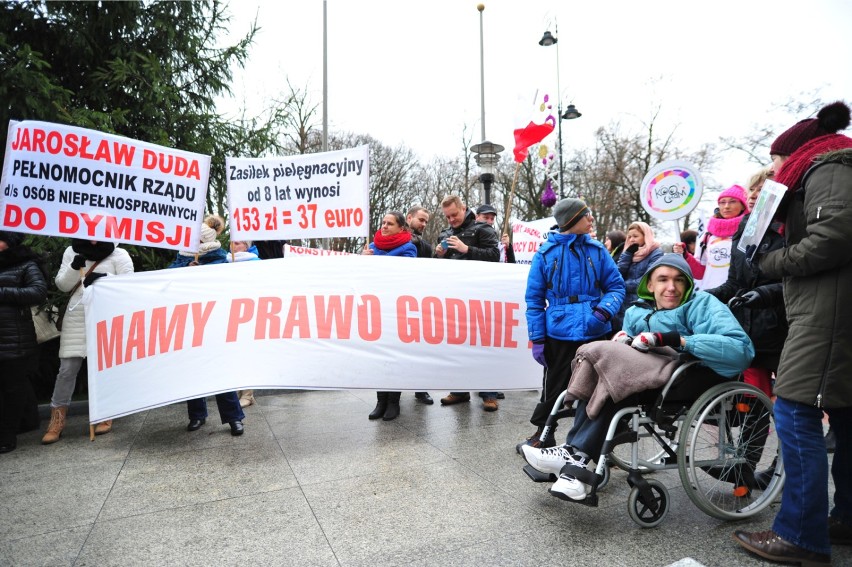 Protest rodziców niepełnosprawnych dzieci. Chcą, aby...
