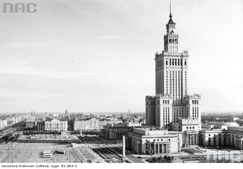 QUIZ: Stare zdjęcia Warszawy. Czy rozpoznasz miejsca i daty?