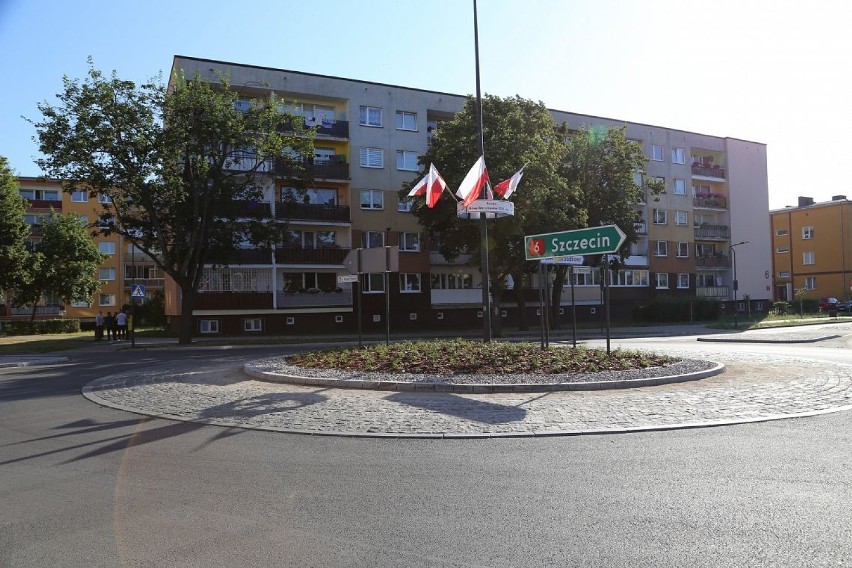 Lębork. W 100 rocznicę Bitwy Warszawskiej nadano rondu nazwę, upamiętniającą to wydarzenie. [ZDJĘCIA]