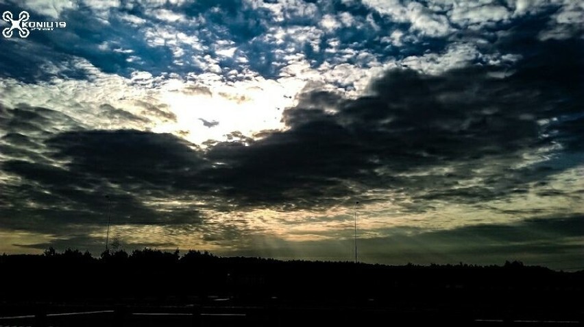 Zachody i wschody słońca nad Żorami na zdjęciach z drona - MUSISZ TO ZOBACZYĆ! [GALERIA]