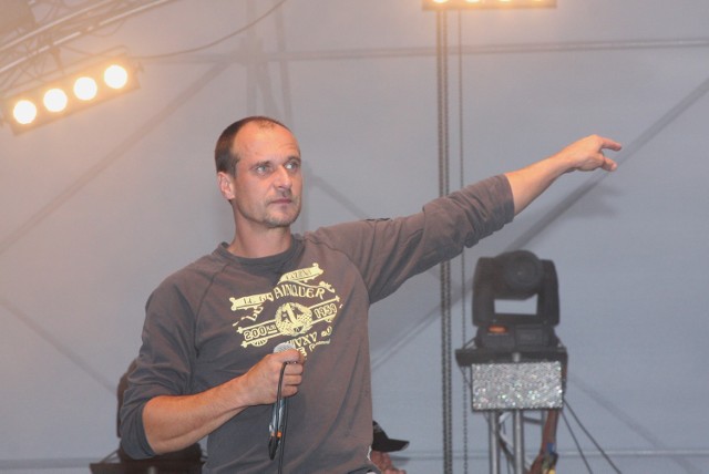 Paweł Kukiz to znany wokalista, który postanowił zająć się polityką