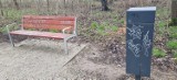Pomazali ławki w Parku Dziekanka. Po apelu radnego ktoś je umył!