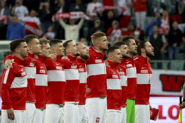 Reprezentacja Polski zremisowała z Rosją 1:1 we Wrocławiu. Był to przedostatni sprawdzian Biało-Czerwonych przed finałami Euro 2020. Oceniliśmy podopiecznych Paulo Sousy za występ w tym spotkaniu. Oceny w skali od 1 do 10, gdzie 10 to klasa światowa, a 1 to występ poniżej wszelkiej krytyki.

WAŻNE! Do kolejnych piłkarzy przejdziesz za pomocą strzałek lub gestów na Twoim telefonie