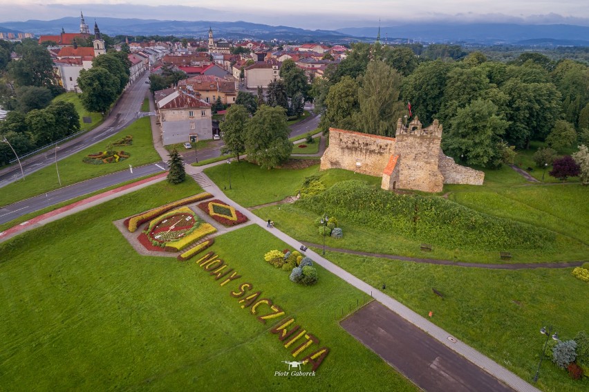 Nowy Sącz wita. Zobacz zdjęcia miasta z lotu ptaka