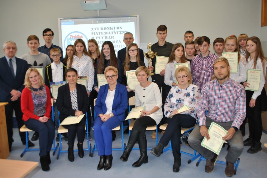 Matematyczny Puchar Burmistrza wywalczyli uczniowie Gimnazjum Dwujęzycznego