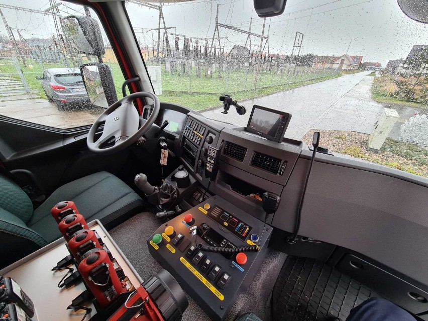 Strażacy z OSP Wiekowice otrzymali nowy pojazd [zdjęcia] 