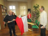 Chodzież: Rozdadzą na rynku 60 biało-czerwonych flag