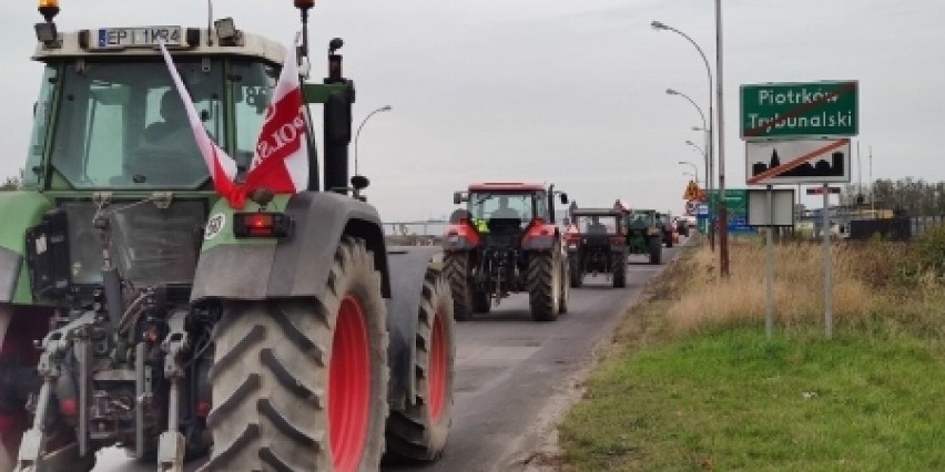 Protest rolników w Piotrkowie: utrudnienia w ruchu na kilku ulicach, a także drogach krajowych