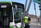 Białystok. Wypadek autobusu komunikacji miejskiej. 15 osób poszkodowanych. Co tam się stało? (zdjęcia, wideo)