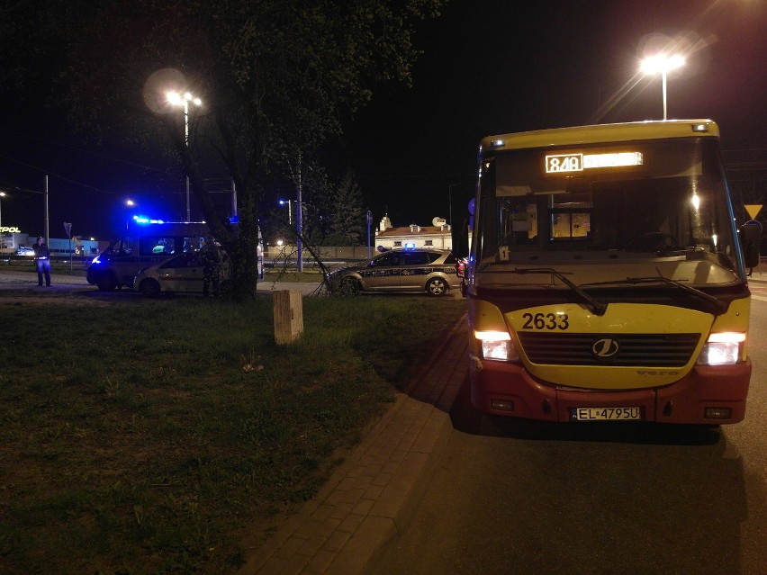 Wypadek na Limanowskiego w Łodzi. Zderzenie autobusu z tramwajem [ZDJĘCIA]