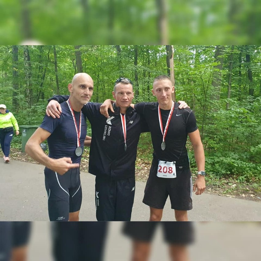 Roman Elwart, Marcin Tański i Dawid Miler: 100 kilometrów w nogach na zawodach w Pabianicach. Roman Elwart drugim wicemistrzem Polski | FOTO