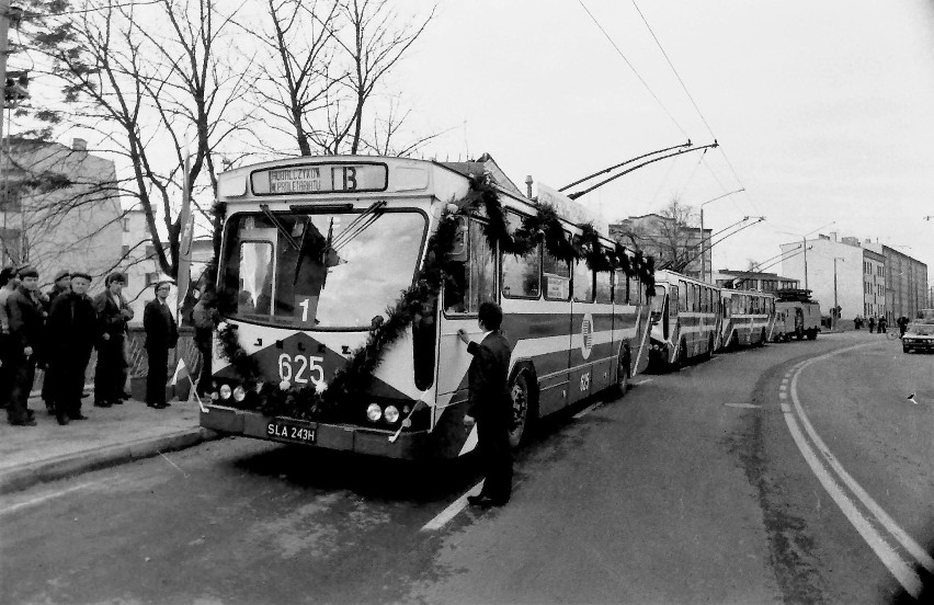 Uroczystość uruchomienia 11 listopada 1986 r. linii...