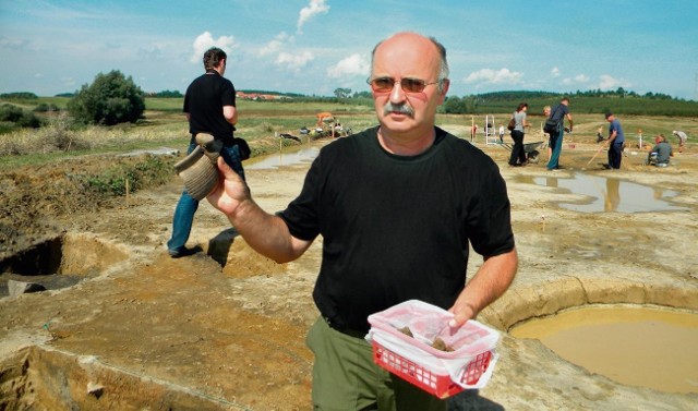 - To bardzo ciekawe stanowisko, liczę na kolejne odkrycia - mówi archeolog Andrzej Barta