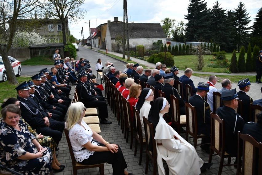 OSP Mielżyn otrzymała nowy wóz. To pierwszy tak nowoczesny samochód w historii miejscowej jednostki