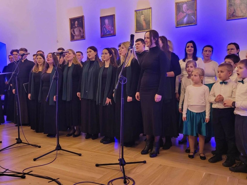 10. Koncert Kolęd i Prawosławnych Hymnów Bożego Narodzenia w Zamku Królewskim w Sandomierzu. Posłuchaj i zobacz zdjęcia