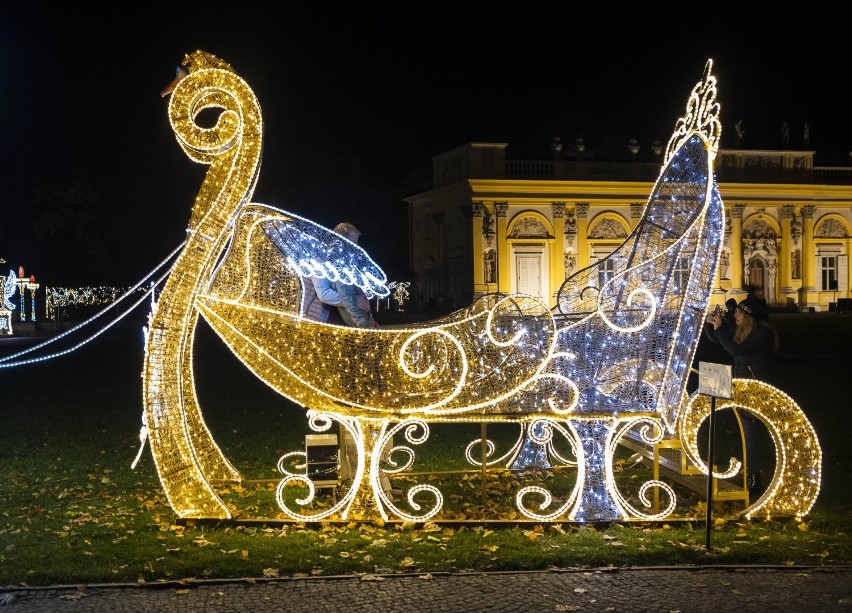 W ogrodach świateł robi się szczególnie nastrojowo w...