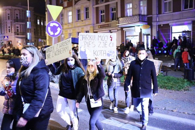 Protestujący ponownie spotkali się na Rondzie Solidarności, blokując na pewien czasu ruch w tym rejonie